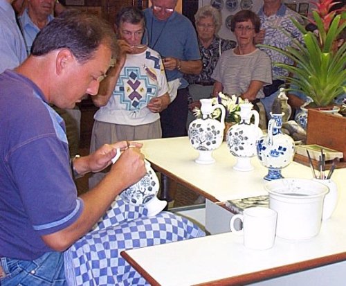 Une fabrique de Faïence et ses jardins 