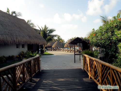 Hotel Catalonia Royal Tulum (2009)