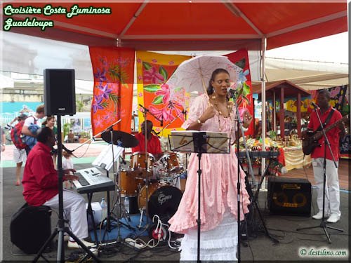 Pointre-à-pitre (port)