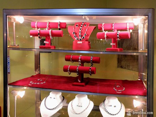 Salcoatitan. Le jade est très populaire au Salvador