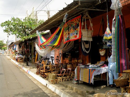 Nahuizalco. Promenade dans le village 