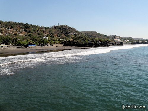 Port de Libertad. La côte du Pacifique (est) 