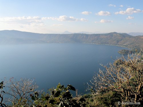 5e arrêt. Lac Coatepeque 