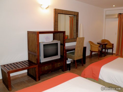 Chambre #1356 Bloc #1, secteur ouest TV Satellite 