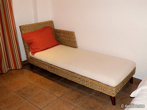 Chambre #1356 Bloc #1, secteur ouest Lit d'appoint ou pour lecture