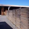 Sechage du bois pour la tonnellerie artisanale appartenant a Remy Martin 