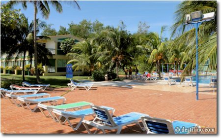 Site de l'hôtel, la piscine 