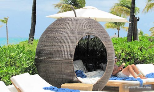 Jolie cette pomme de piscine :o)